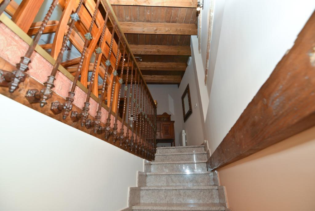 Apartamentos La Casa Del Grial Toledo Room photo
