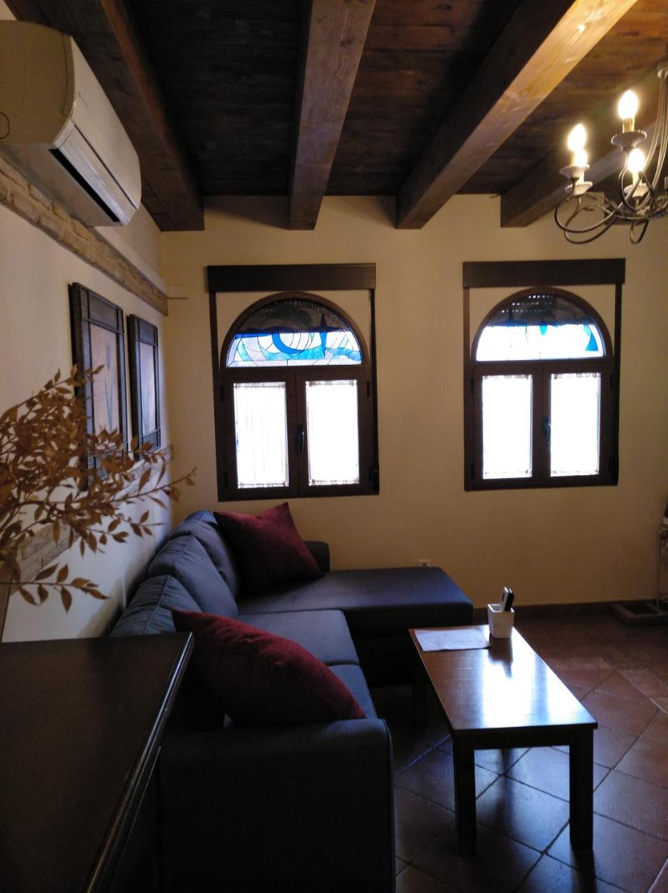 Apartamentos La Casa Del Grial Toledo Exterior photo